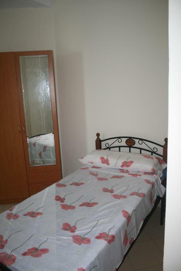 Appartement De Mustapha Лараш Екстериор снимка